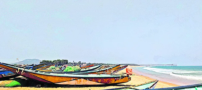 గంగపుత్రుల బెంగ..!