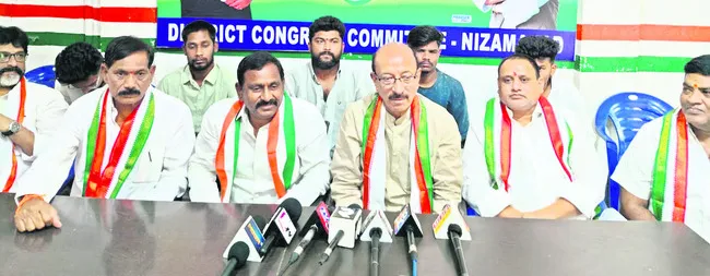 రాహుల్గాంధీ సూచనతోనే కేంద్రం ప్రకటన
