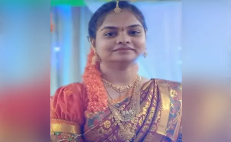 యువతి దారుణ హత్య.. ఉలిక్కిపడ్డ విశాఖ
