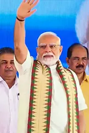 Shashi Tharoor Is Here: Pm Sleepless Nights Jibe At Congress1