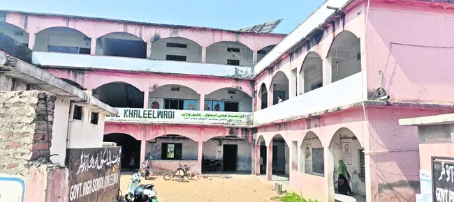 ప్రభుత్వ పాఠశాలల్లో కొరవడిన నాణ్యమైన విద్య