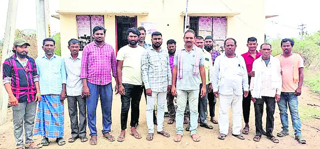 విద్యుత్ సబ్స్టేషన్ ముట్టడి