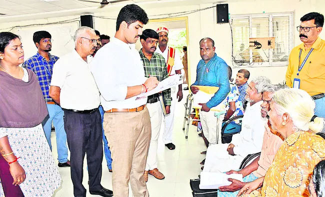 గ్రీవెన్స్‌డేకు 314 వినతులు 