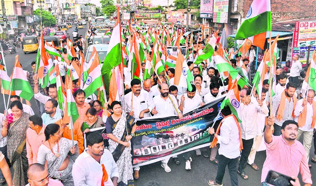 ఘనంగా తిరంగా యాత్ర
