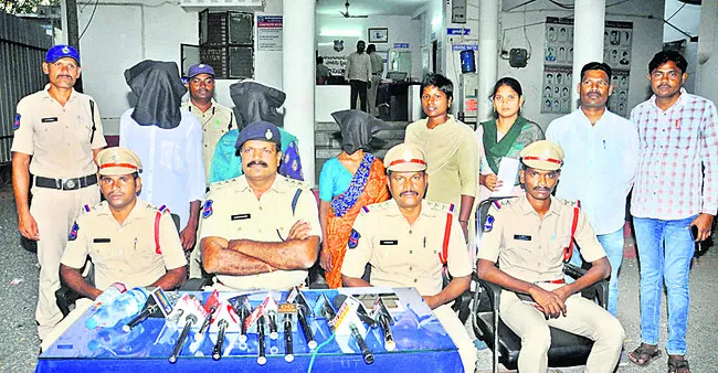 అనుమానిస్తున్నాడని.. కడతేర్చారు