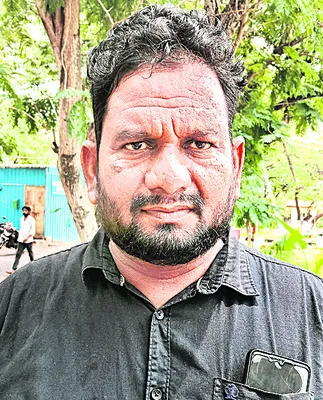 ఉద్యోగం ఇప్పిస్తామని రూ.8లక్షలు మోసం