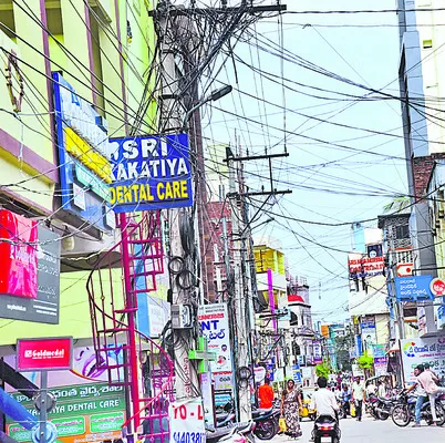 మనమెంతభద్రం!