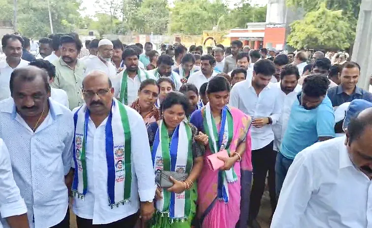 తిరువూరులో టీడీపీ అరాచకం