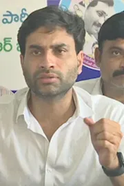 YSRCP Leaders Slams TDP Goons Tiruvuru3