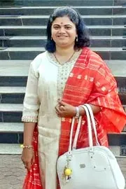 Sub-Inspector Wife Ends Life In Doddaballapur6