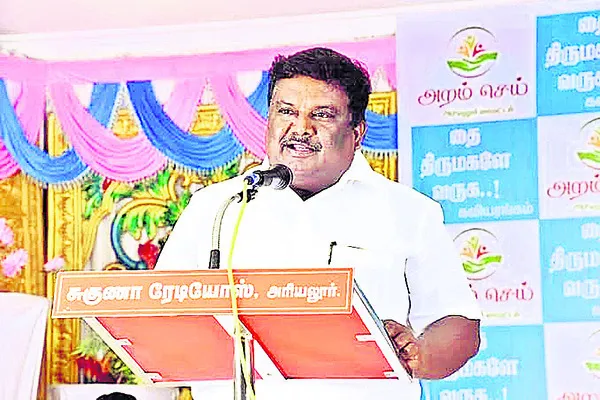 ఇళ్లకు వడ్డన ఇల్లే! 