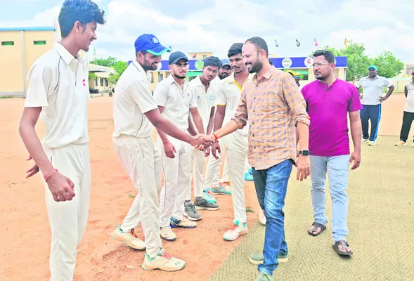 ఇంట్రా లీగ్లో రాణిస్తే హెచ్సీఏ టోర్నీలో అవకాశం