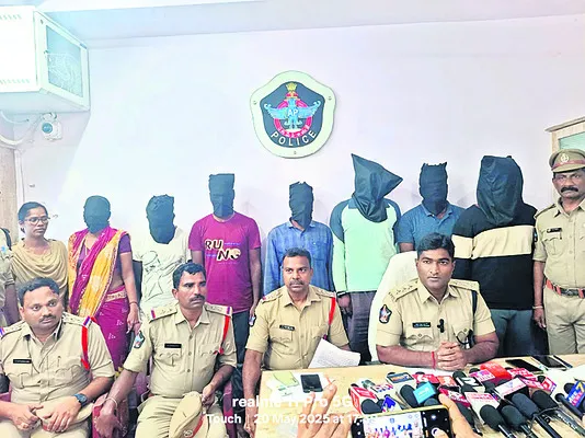 36 గంటల్లో హత్య కేసు నిందితుల అరెస్ట్