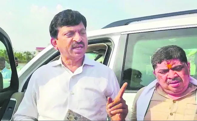 త్వరలోనే భూ సమస్యలు కొలిక్కి