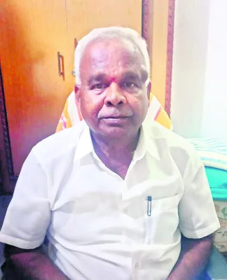 ప్రభుత్వ ఆస్పత్రుల్లోనే శిక్షణ పొందాం
