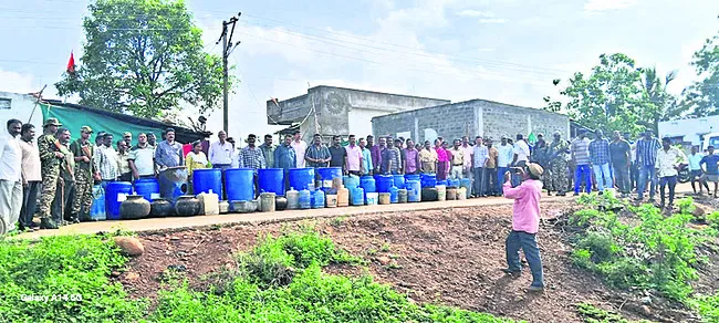 సారా బట్టీలపై దాడులు