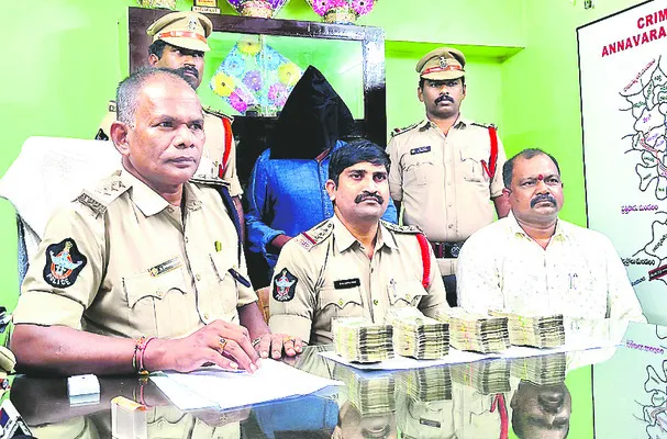 చోరీ సొత్తుతో సహా నిందితుడి అరెస్ట్‌ 