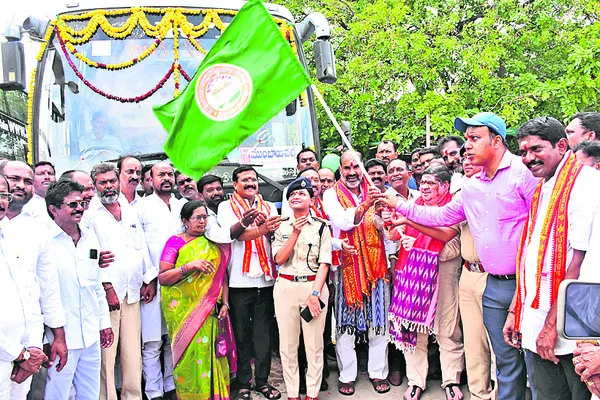 ప్రజల అభీష్టం మేరకు వేములవాడ– ముంబయి బస్