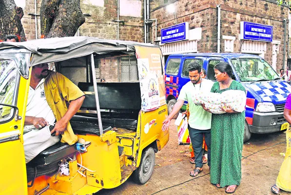 ● తల్లీబిడ్డ అవస్థలు 