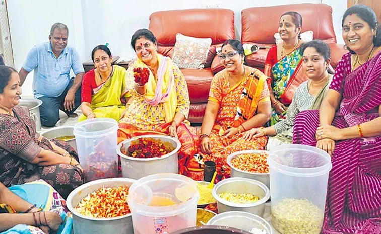 డిప్యూటీ  సీఎం ‘మల్లు’  సతీమణి ఆవకాయ : గత పదేళ్లుగా..!