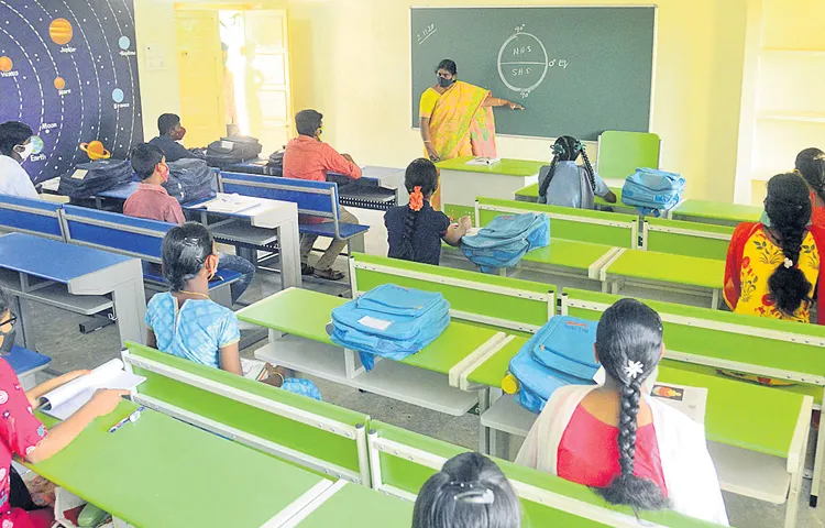 Education Department agrees to teachers demands1