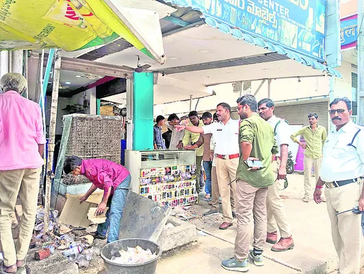 కొనసాగిన ఆక్రమణల తొలగింపు