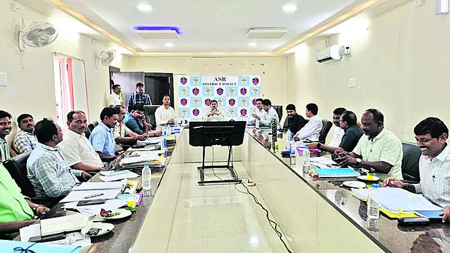 గంజాయి కేసుల్లో నిందితులను త్వరగా అరెస్ట్ చేయాలి