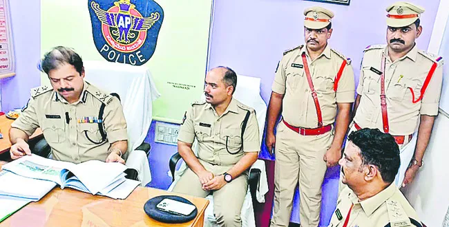 నేర పరిశోధనలో సీసీ కెమెరాలు కీలకం