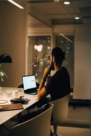  study warns thar Working 52+hours a week may physically change your brain1