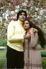 Rekha And Amitabh Bachchan Were Shooting Love Scene, Jaya Bachchan Broke Down in Tears2