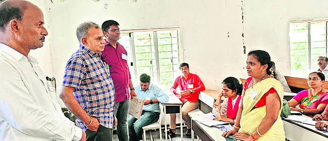 మార్పులకనుగుణంగా బోధించాలి