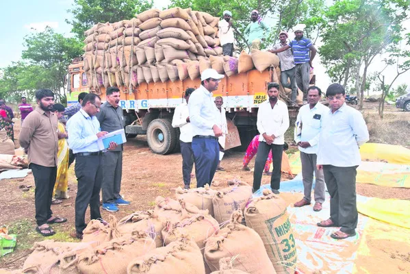 ధాన్యం కొనుగోలులో అలసత్వం వద్దు