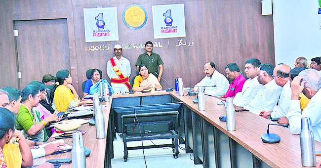 ధాన్యం కొనుగోళ్లను వేగవంతం చేయాలి