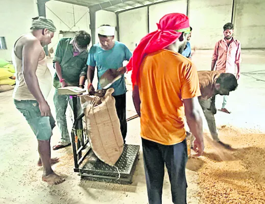 అవగాహనతో మోసాలకు చెక్