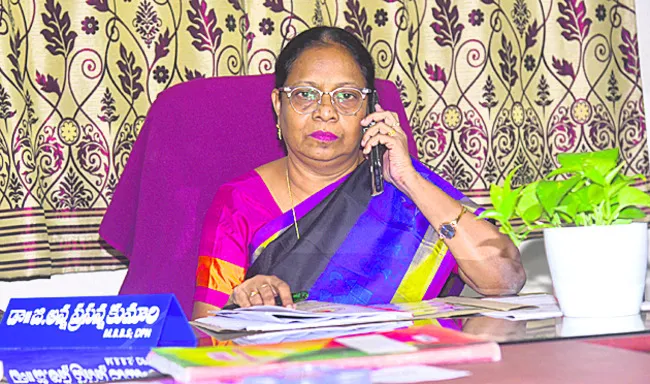 అప్రమత్తతతోనే కరోనా దూరం
