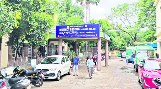 భయాందోళనలో ఆస్పత్రి వర్గాలు