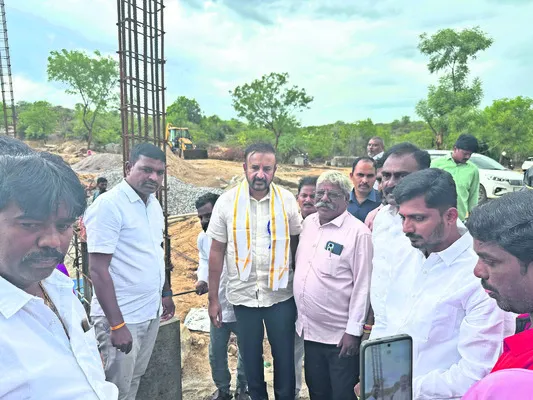 ఏటీసీ సెంటర్ నిర్మాణ పనుల పరిశీలన