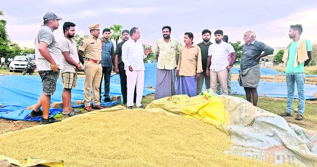 రైతులు ధైర్యంగా ఉండండి..
