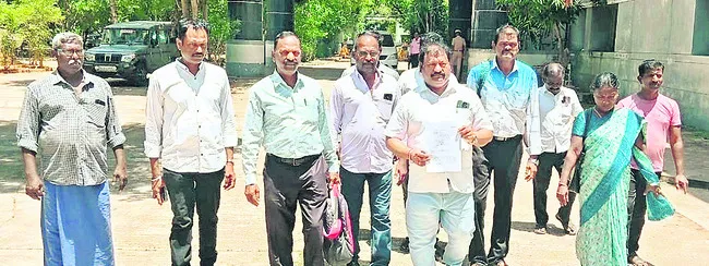 భూ ఆక్రమణకు యత్నం 