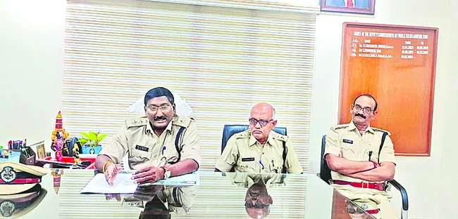 మద్యం దుకాణాలు సమయపాలన పాటించాల్సిందే