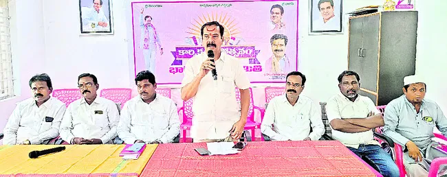 చట్టాలను కాలరాస్తున్న ప్రభుత్వాలు