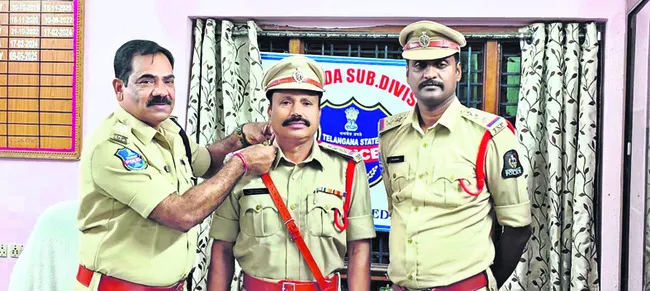 పిట్లం ఏఎస్సై లింబాద్రికి ఎస్సైగా పదోన్నతి