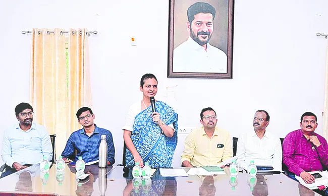పేదరిక నిర్మూలనకు కృషి