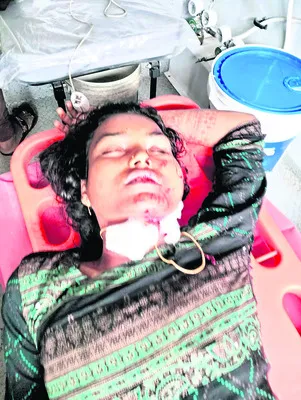 భార్యపై కత్తితో దాడి