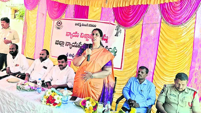చట్టాలపై అవగాహన కల్పించడమే లక్ష్యం
