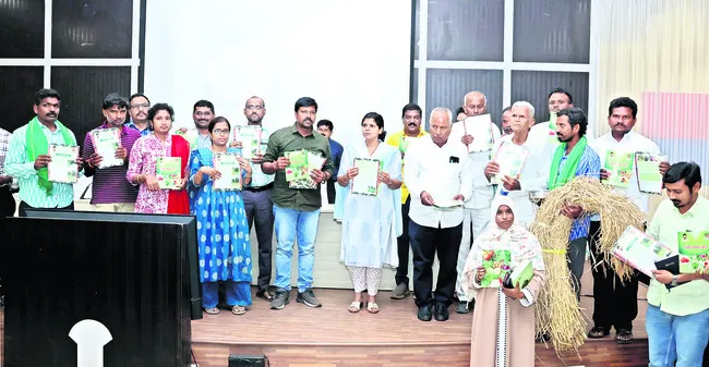 ప్రకృతి వ్యవసాయాన్ని ప్రోత్సహించాలి