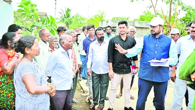 ఇందిరమ్మ ఇళ్ల సర్వే పారదర్శకంగా చేపట్టాలి