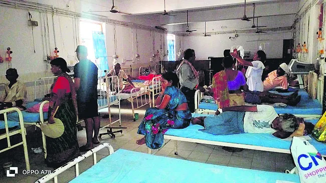● ఆస్పత్రిలో విద్యుత్ ఇక్కట్లు