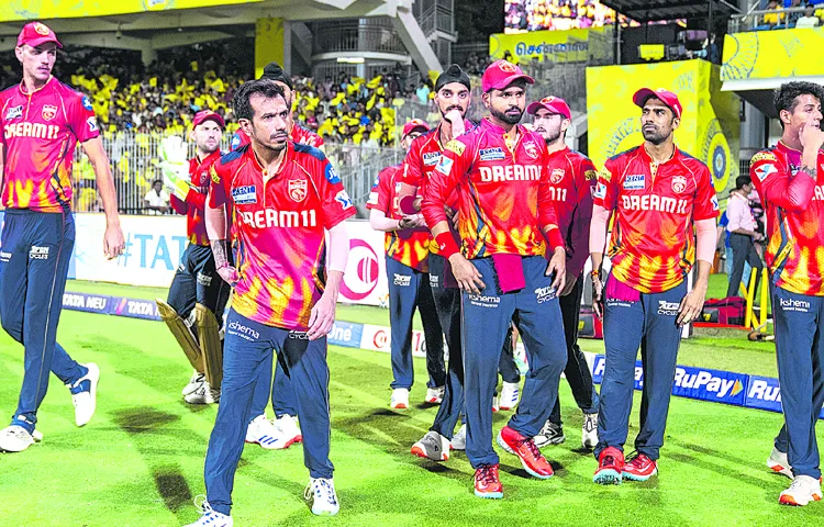జోరు కొనసాగించాలని...