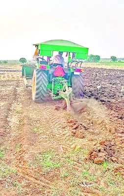 కష్టాల కడలిలో కౌలు రైతు